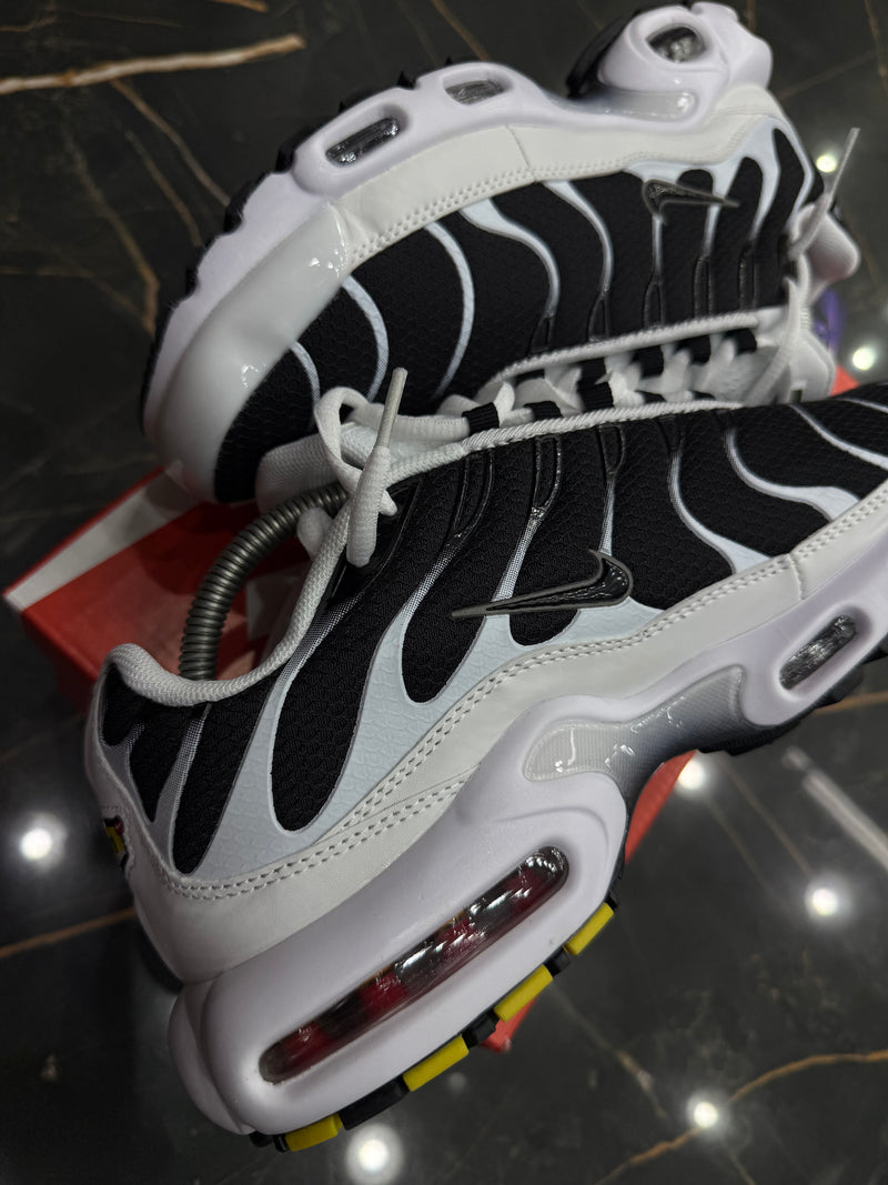 NK AIR MAX PLUS TN ''KILLER WHALE" - PRONTA ENTREGA