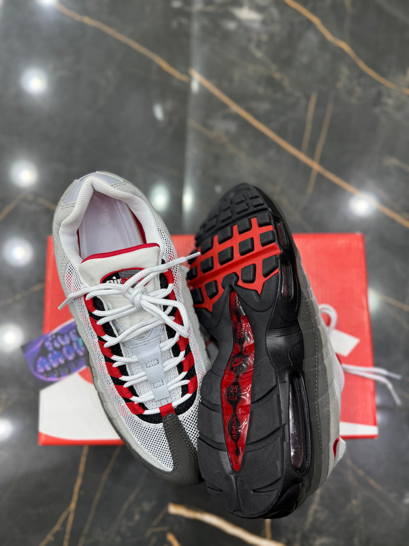 AIR MAX 95 "SOLAR RED" - PRONTA ENTREGA