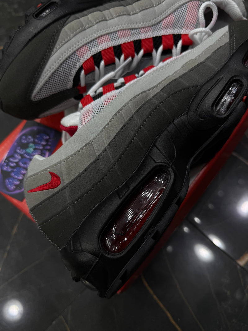 AIR MAX 95 "SOLAR RED" - PRONTA ENTREGA
