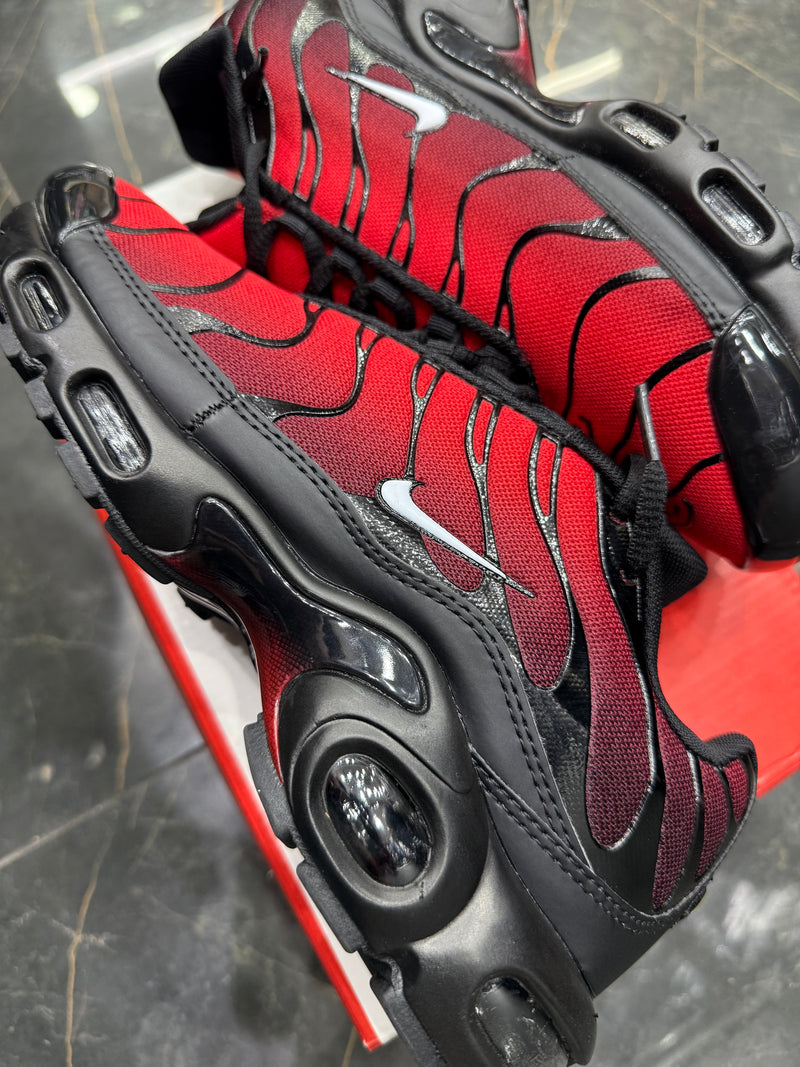 NK AIR MAX PLUS TN ''DEADPOOL'' - PRONTA ENTREGA