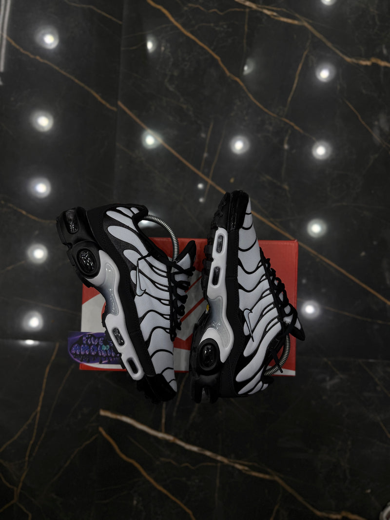 NK AIR MAX PLUS TN "OREO" - PRONTA ENTREGA