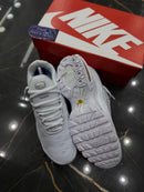 NK AIR MAX PLUS TN "TRIPLE WHITE" - PRONTA ENTREGA