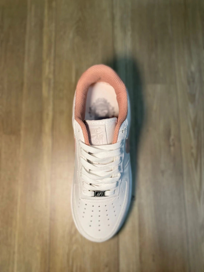 Nike Air Force One “Branco/Rosa"