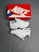 NK AIR MAX PLUS TN III ''TRIPLE WHITE'' - PRONTA ENTREGA