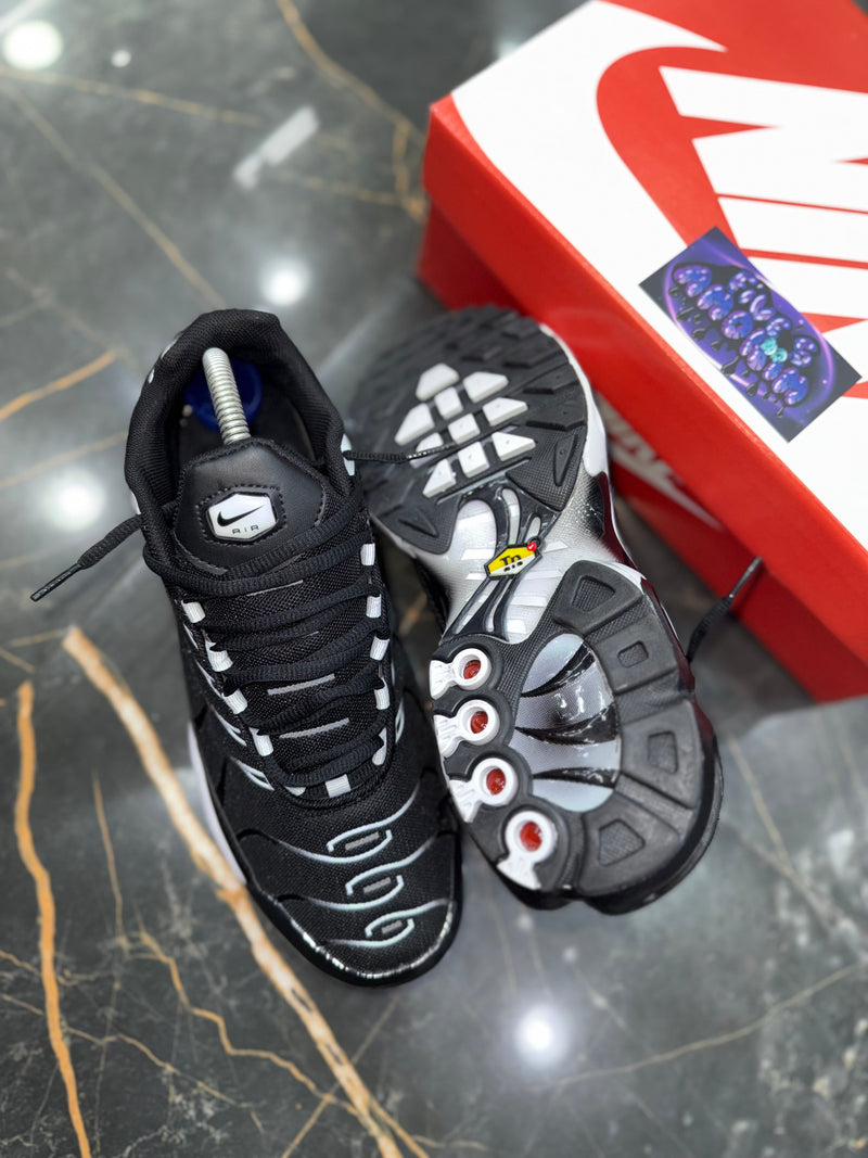 NK AIR MAX PLUS TN "VENOM" - PRONTA ENTREGA