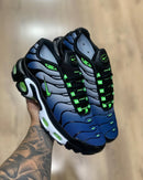 NK AIR MAX PLUS TN "ICONS DEEP" - PRONTA ENTREGA