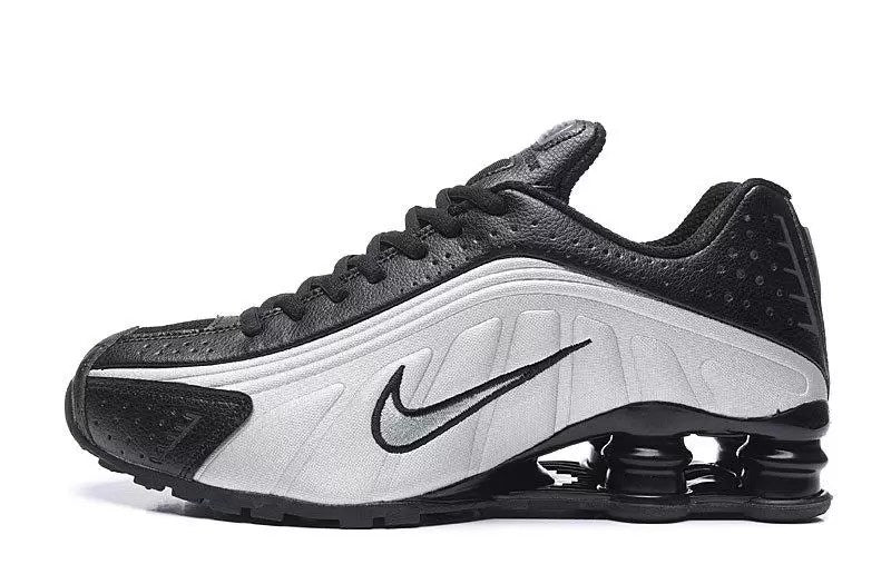 NIKE SHOX R4 "PRETO/PRATA" - PRONTA ENTREGA