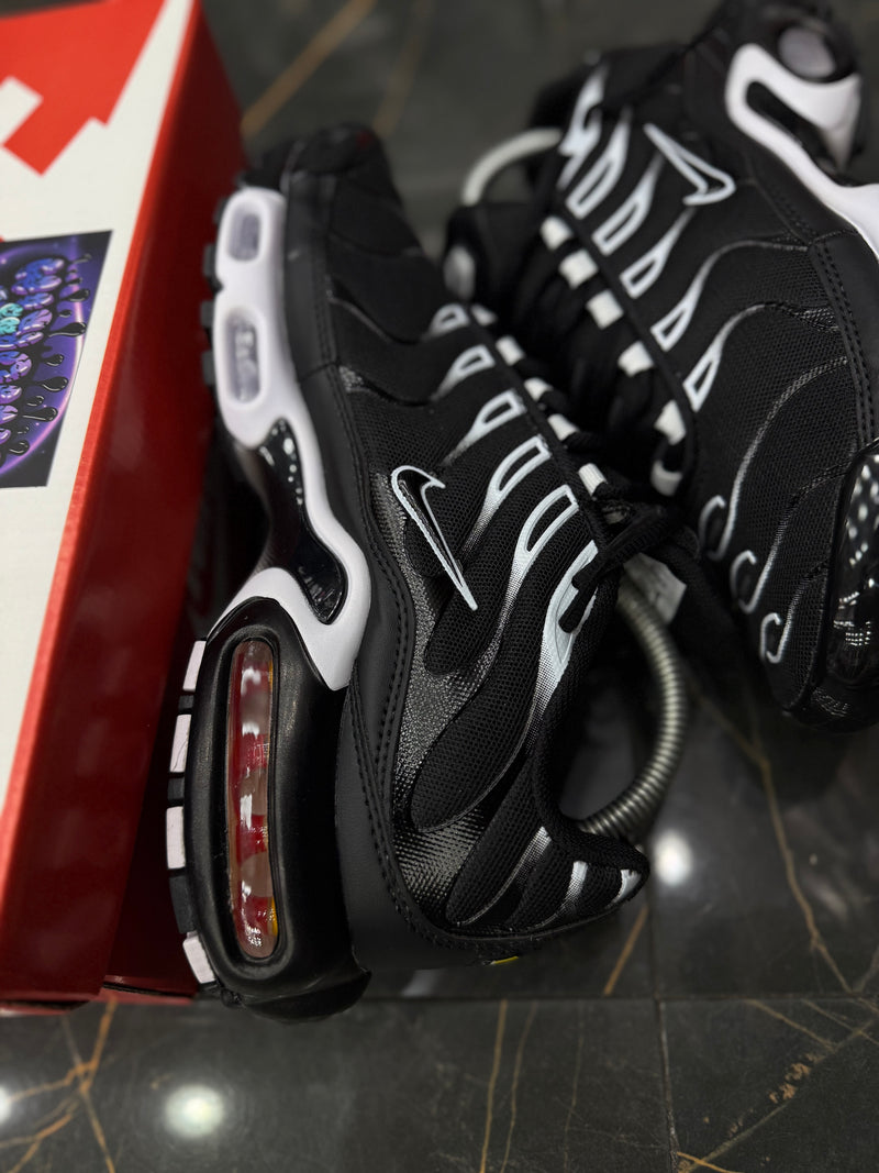 NK AIR MAX PLUS TN "VENOM" - PRONTA ENTREGA