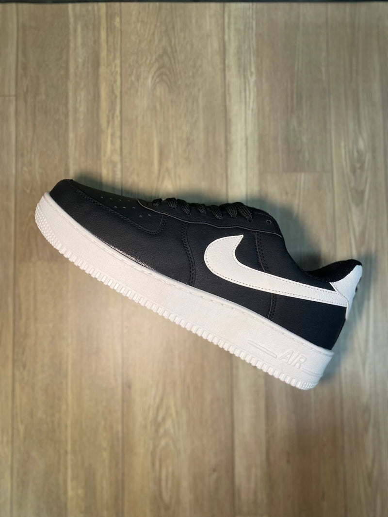 Nike Air Force One “Preto/Branco”