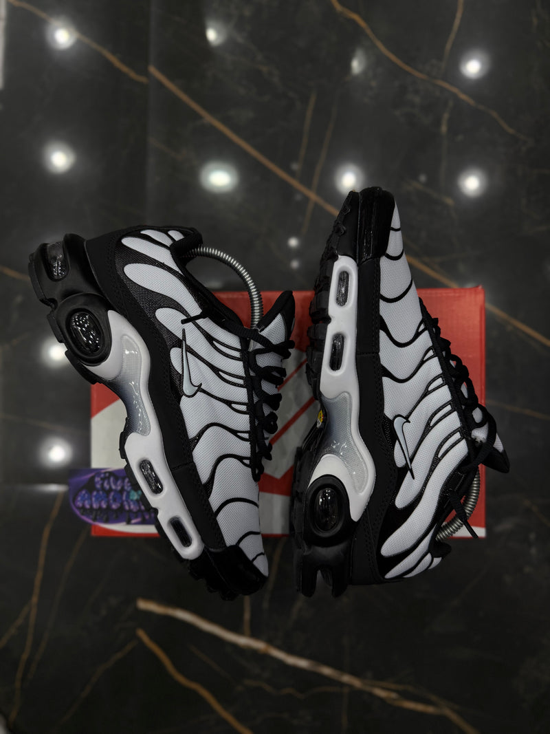 NK AIR MAX PLUS TN "OREO" - PRONTA ENTREGA