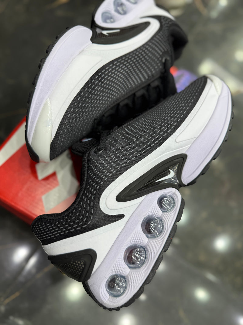 NK AIR MAX DN ''BLACK/WHITE'' - PRONTA ENTREGA
