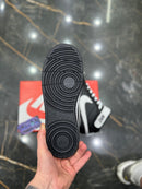 Borough Mid “Preto”