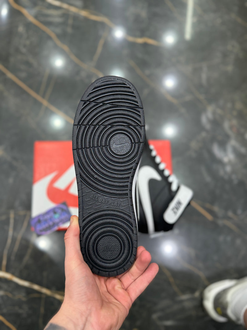 Borough Mid “Preto”