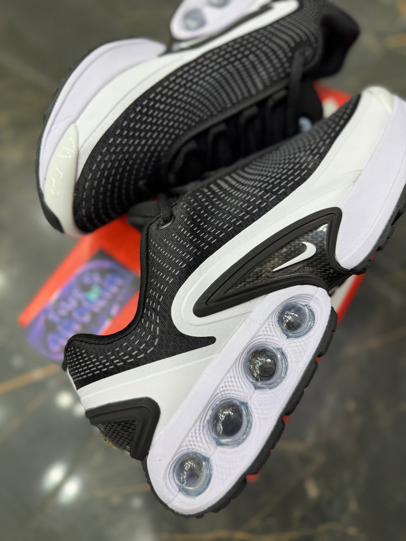 NK AIR MAX DN ''BLACK/WHITE'' - PRONTA ENTREGA