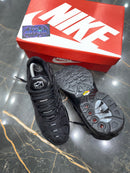 NK AIR MAX PLUS TN "TRIPLE BLACK" - PRONTA ENTREGA