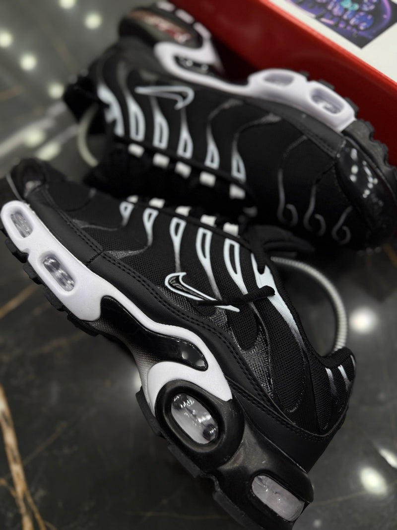 NK AIR MAX PLUS TN "VENOM" - PRONTA ENTREGA