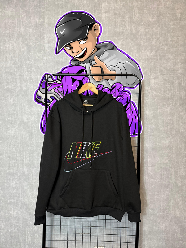 Moletom art color preto bordado