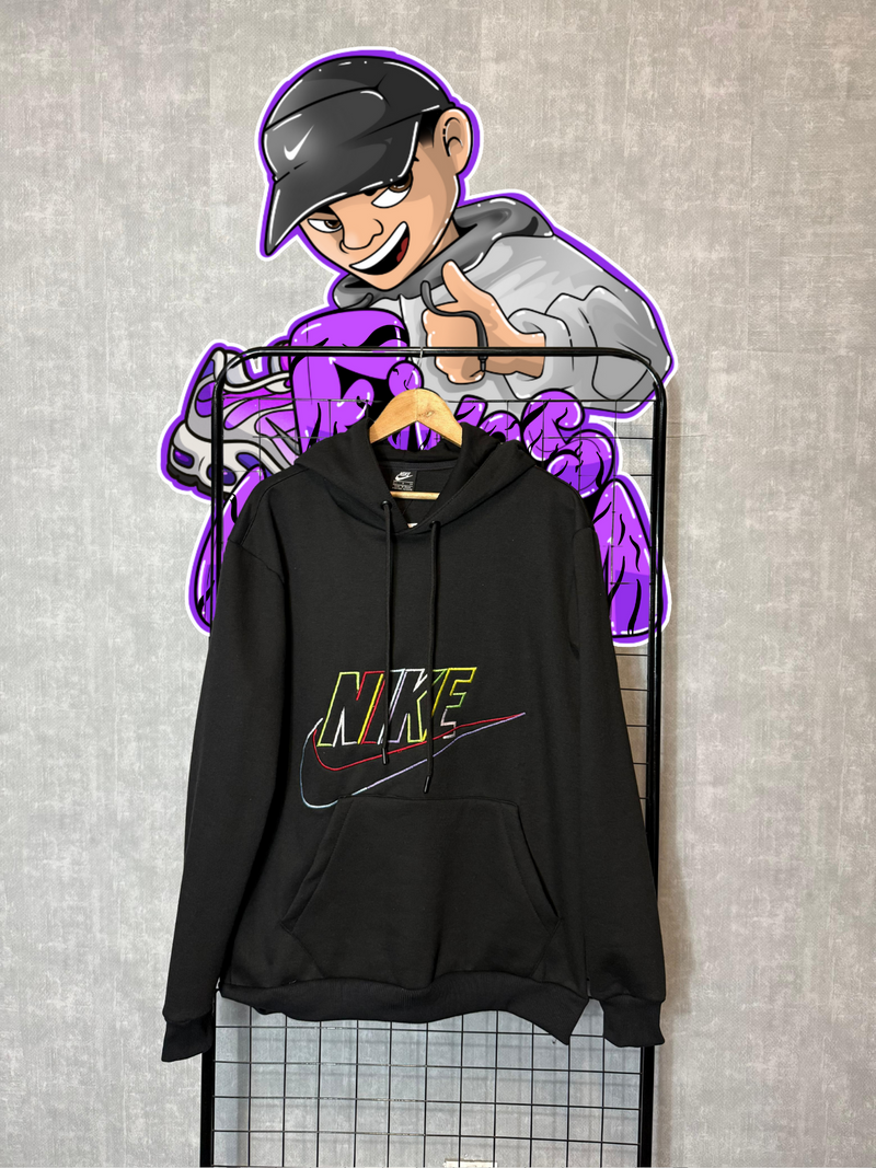 Moletom art color preto bordado