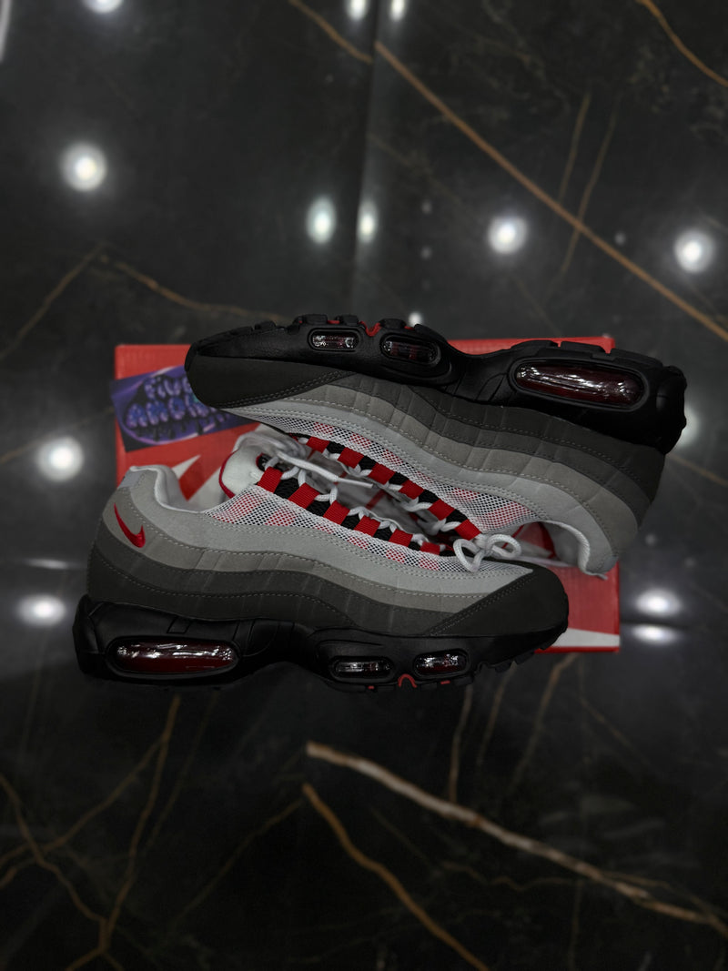 AIR MAX 95 "SOLAR RED" - PRONTA ENTREGA