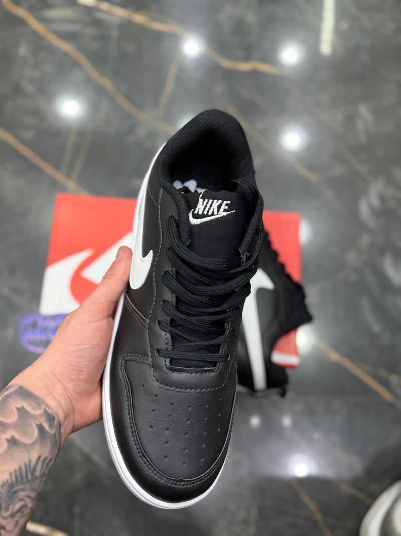 Borough Low “Preto”