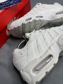 AIR MAX 95 "ESSENCIAL WHITE" - PRONTA ENTREGA