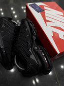 NK AIR MAX PLUS TN "TRIPLE BLACK" - PRONTA ENTREGA