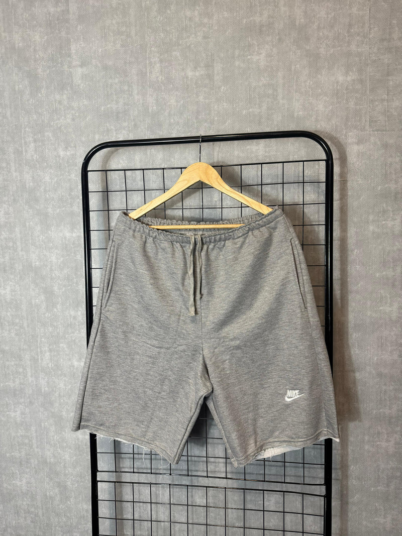 Short Nike club Cinza 2.0