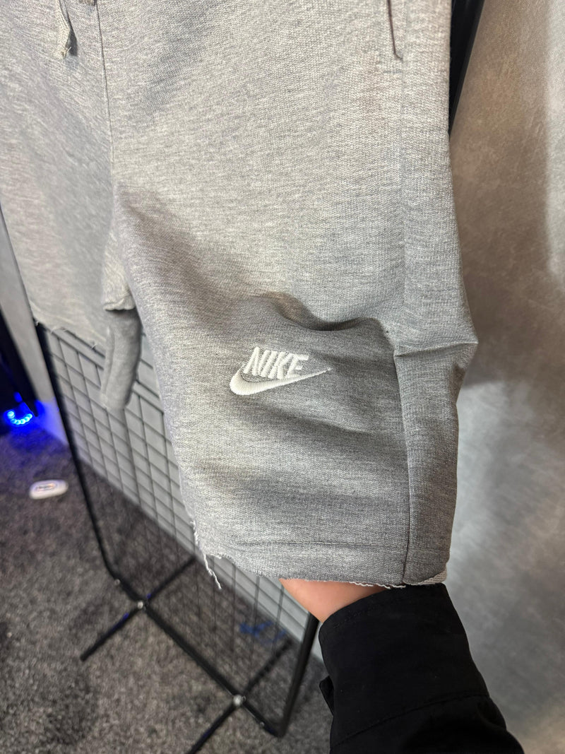 Short Nike club Cinza 2.0