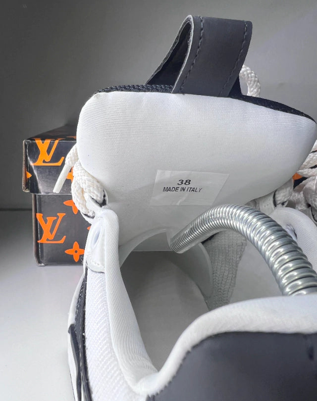 LOUIS VUITTON SKATE “PRETO/BRANCO” - PRONTA ENTREGA