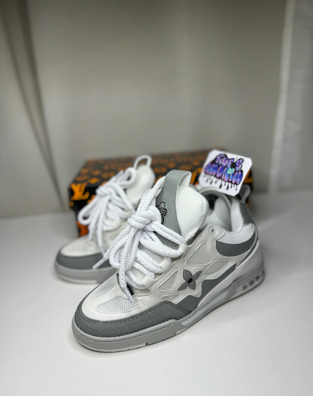 LOUIS VUITTON SKATE “CINZA/BRANCO” - PRONTA ENTREGA