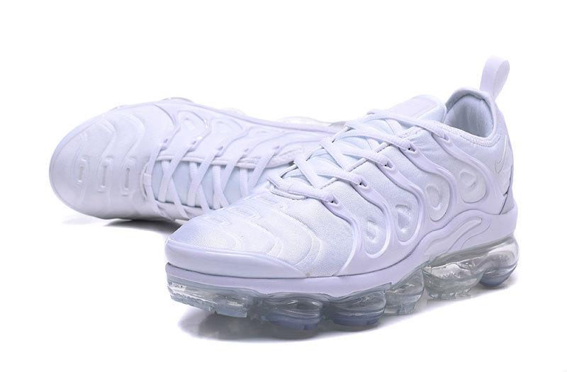 VaporMax Plus “Triple White” - Pronta entrega