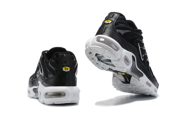 NK AIR MAX PLUS TN ''BLACK AND WHITE'' - PRONTA ENTREGA