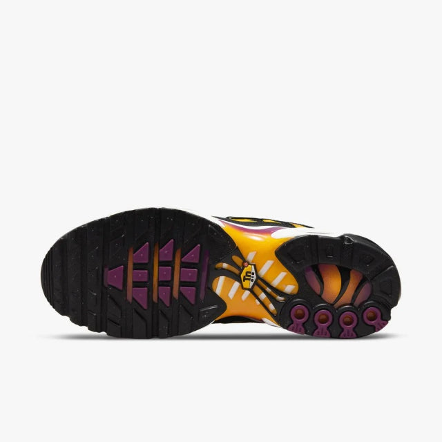 NK AIR MAX PLUS TN "HIKING BLACK" - PRONTA ENTREGA